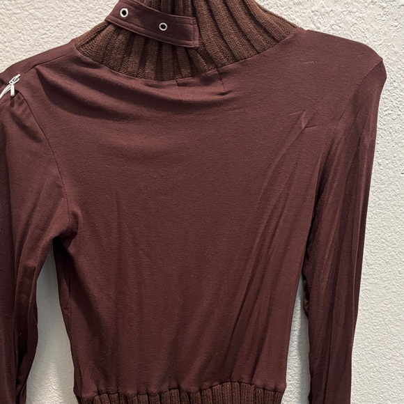 Vintage Yoki Brown Turtleneck Sweater with zippers and buckles - Picture 7 of 7